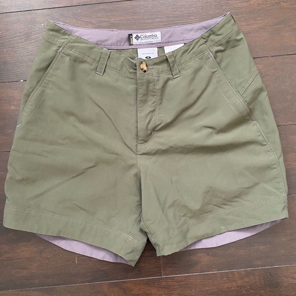 Columbia Shorts Sz 4